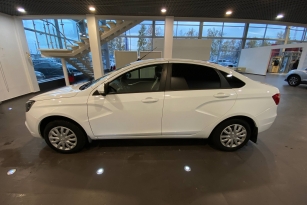 LADA VESTA