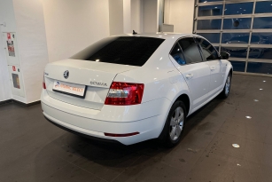 SKODA OKTAVIA