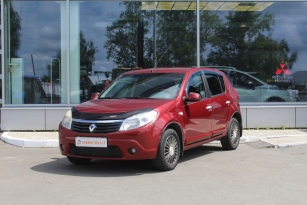 RENAULT SANDERO