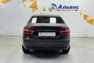 LADA VESTA