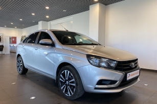 LADA VESTA