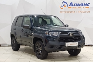 LADA NIVA TRAVEL