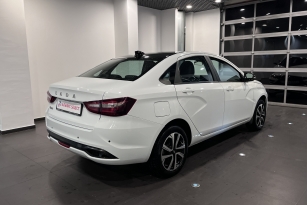 LADA VESTA