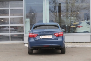 LADA VESTA