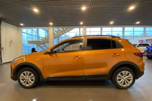 KIA RIO X-LINE