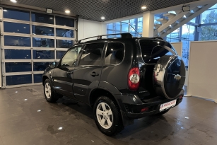 CHEVROLET NIVA
