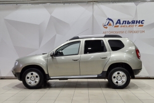 RENAULT DUSTER