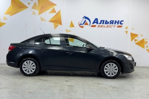 CHEVROLET CRUZE