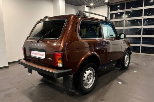 LADA 2121 (4X4)
