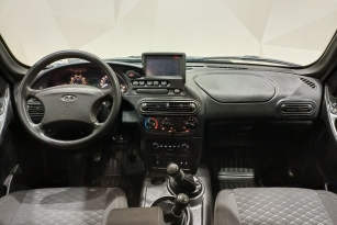 LADA NIVA TRAVEL
