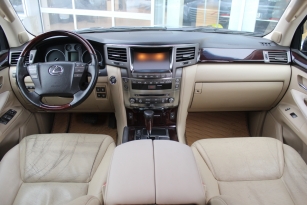 LEXUS LX570