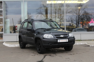 CHEVROLET NIVA