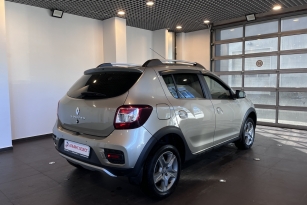 RENAULT SANDERO