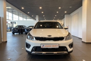 KIA RIO X-LINE