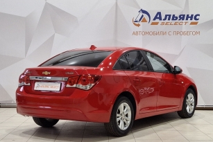 CHEVROLET CRUZE