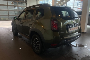 RENAULT DUSTER
