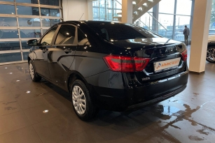 LADA VESTA