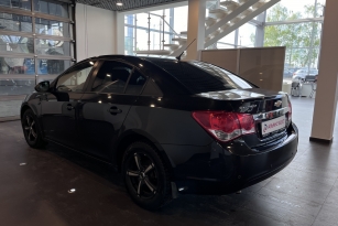 CHEVROLET CRUZE