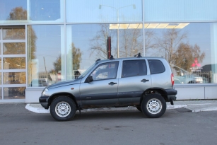 CHEVROLET NIVA