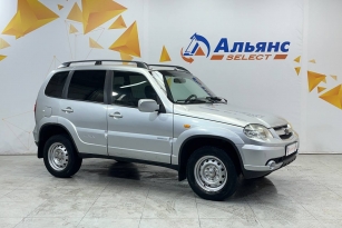 CHEVROLET NIVA
