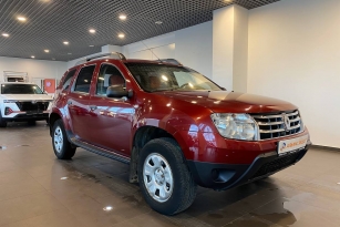 RENAULT DUSTER