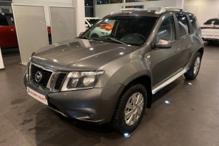 NISSAN TERRANO