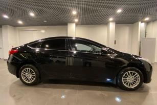 HYUNDAI i 40