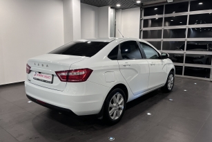 LADA VESTA