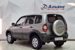 CHEVROLET NIVA