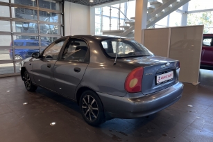 CHEVROLET LANOS