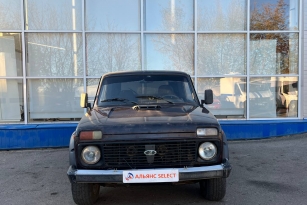 LADA 2121