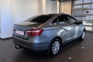 LADA VESTA
