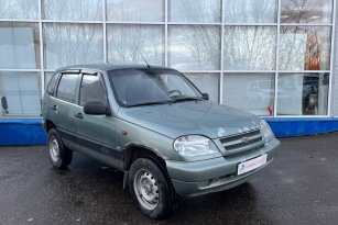 CHEVROLET NIVA