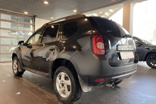 RENAULT DUSTER