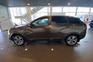 LADA VESTA