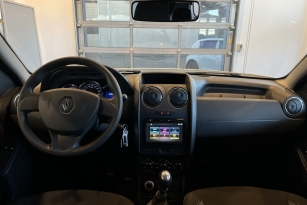 RENAULT DUSTER