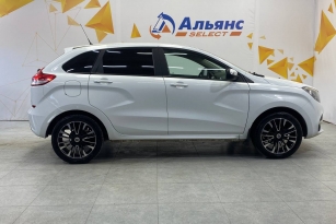 LADA XRAY