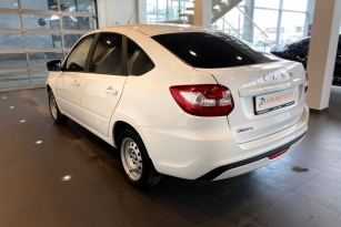LADA GRANTA