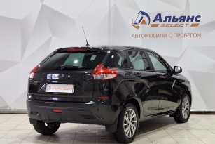 LADA XRAY