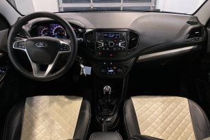 LADA VESTA