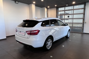 LADA VESTA