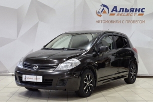 NISSAN TIIDA