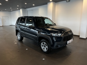 LADA NIVA TRAVEL