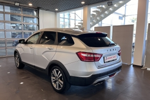LADA VESTA