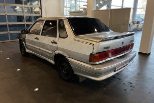 LADA 2115
