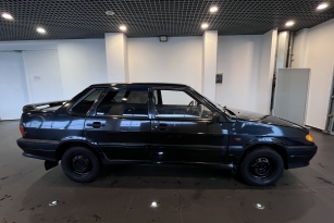 LADA 2115