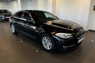 BMW 528I