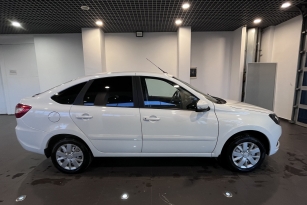 LADA GRANTA
