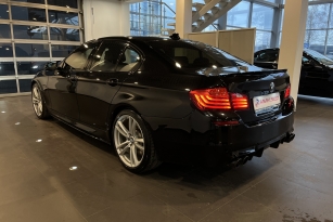 BMW 528I