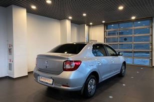 RENAULT LOGAN